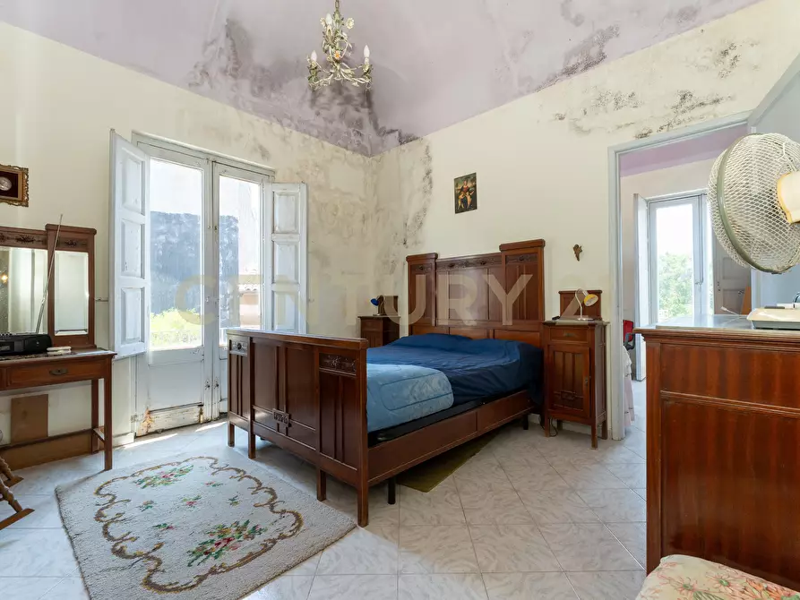 Immagine 47 di Villa in vendita  in Piazza F. M. Scuderi 7 a Viagrande