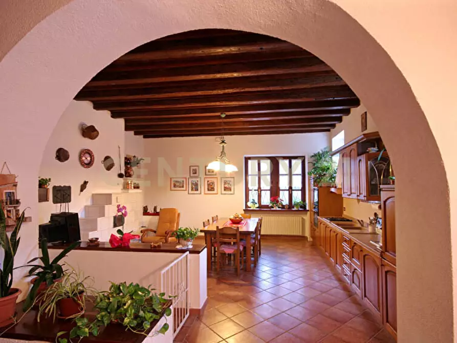 Immagine 9 di Villa in vendita  in Via Adige 25 a Brentino Belluno