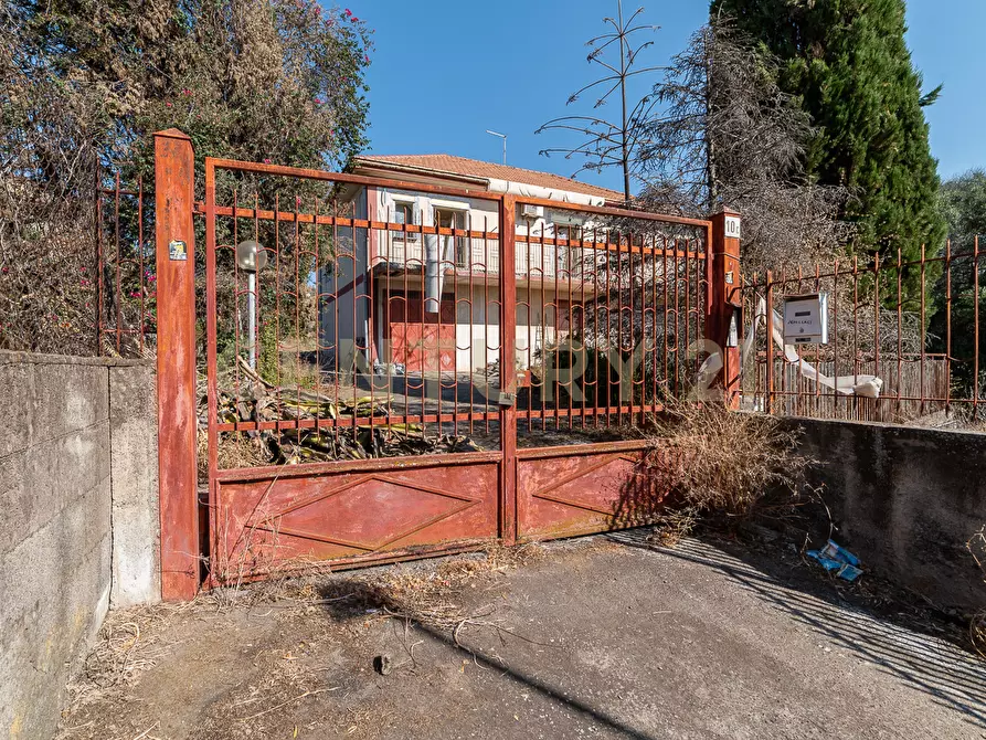 Immagine 53 di Villa in vendita  in Via Santagati Famiglia 10 a Misterbianco