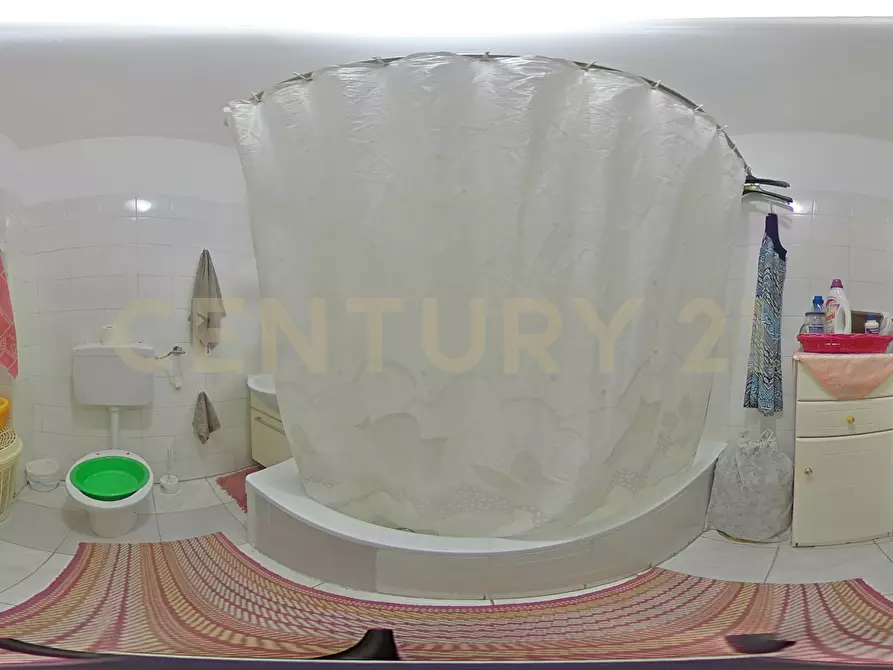 Immagine 11 di Quadrilocale in vendita  in Viale San Teodoro 7 a Catania