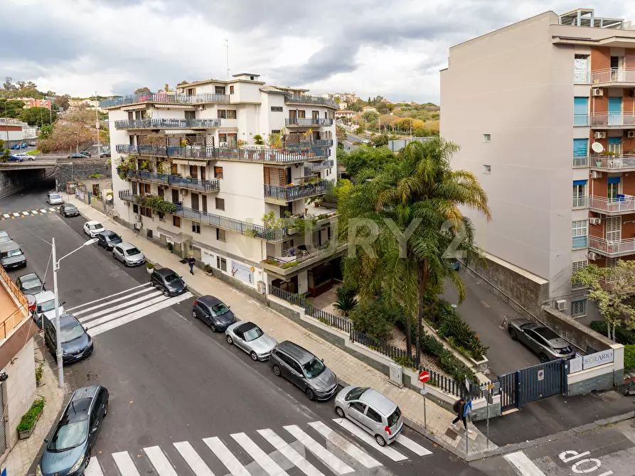 Immagine 1 di Quadrilocale in vendita  in Via Ardizzone Gioeni 38 a Catania