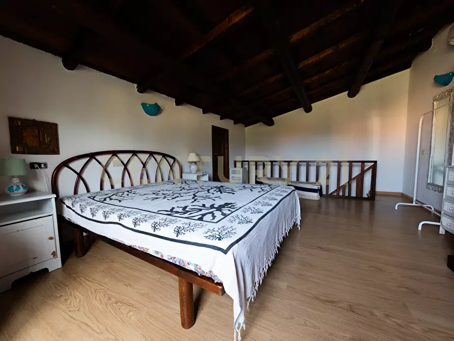 Immagine 12 di Casa indipendente in vendita  in Via Madrid a San Teodoro