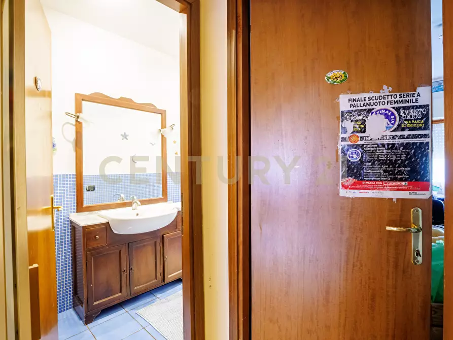Immagine 34 di Appartamento in vendita  in Via San Floro 10 a Roma