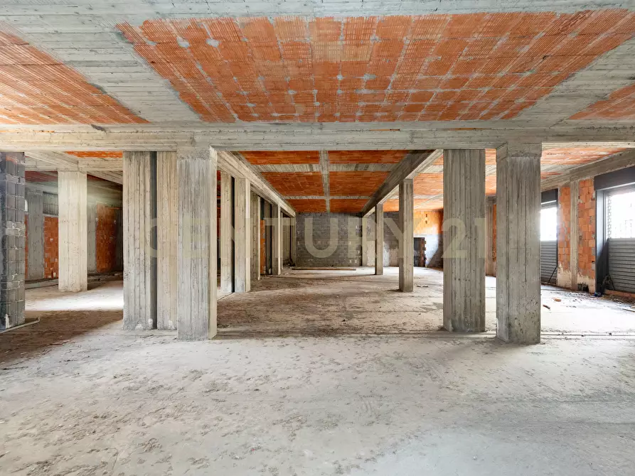 Immagine 29 di Attività artigianale in vendita  in Via Antonio Gramsci 80/84 a Giarre