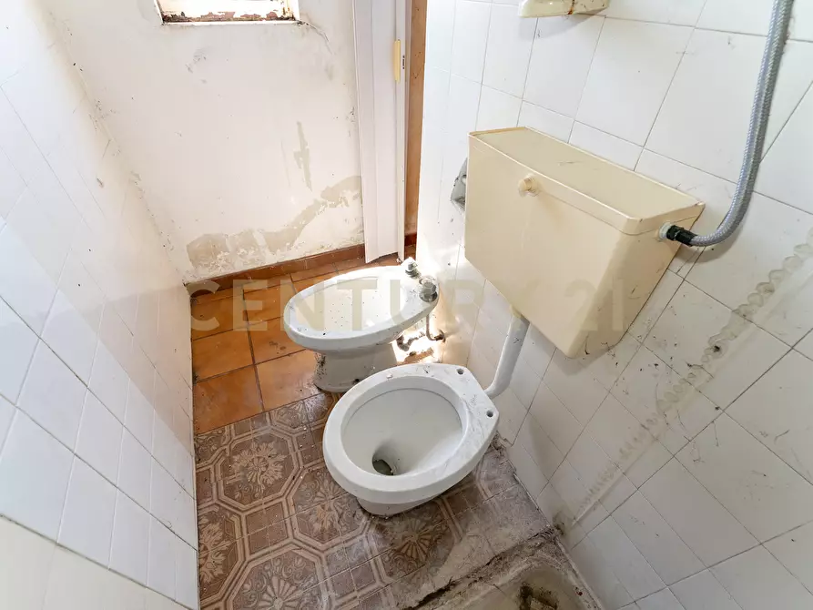 Immagine 49 di Quadrilocale in vendita  in Stradale Cravone 105 a Catania