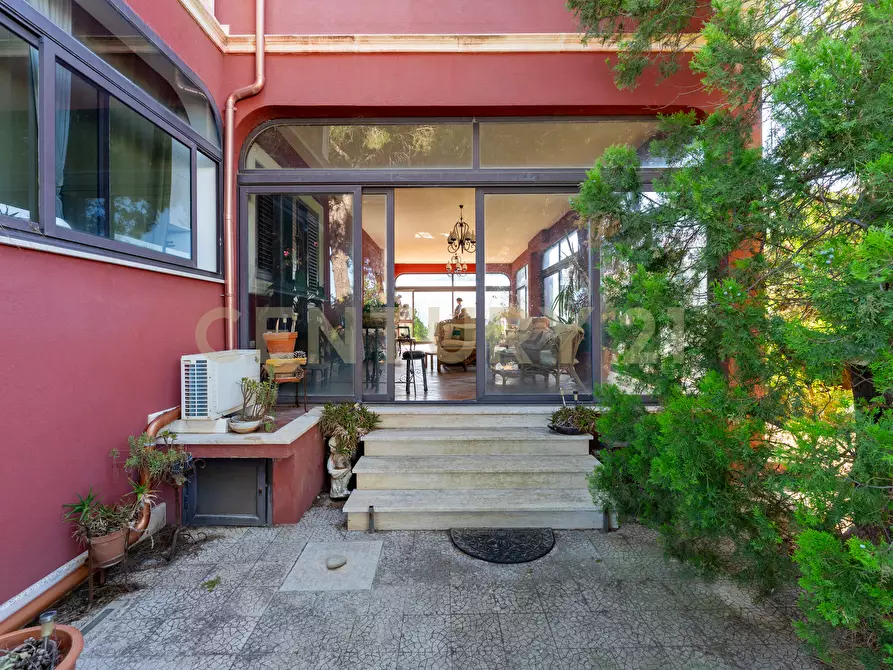 Immagine 32 di Villa in vendita  in Via Ottavia Penna 50 a Caltagirone