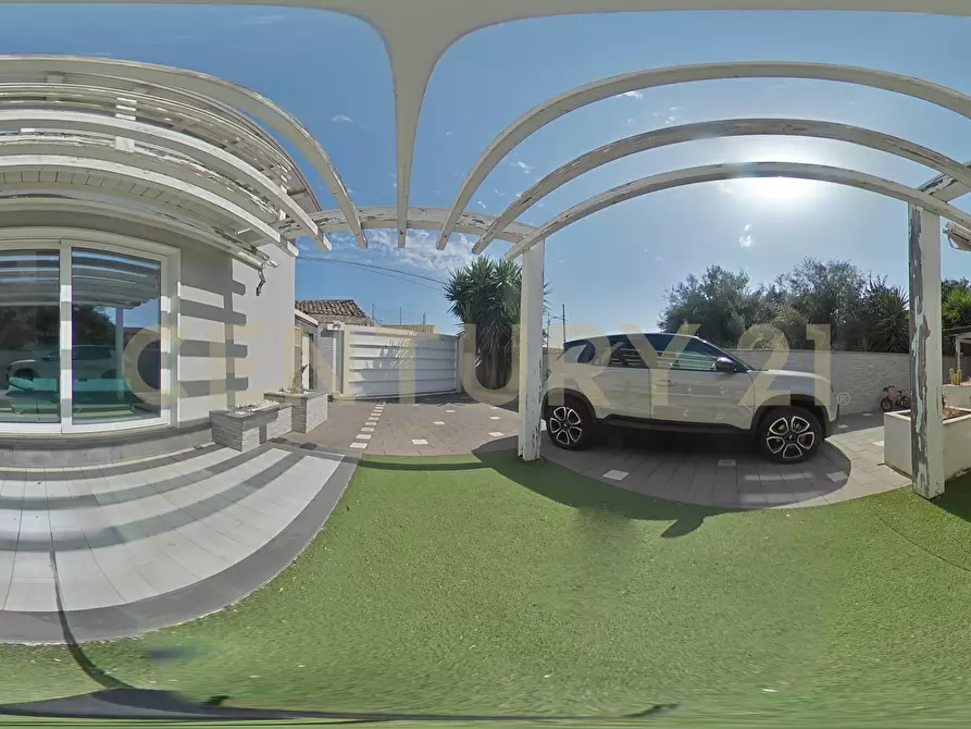 Immagine 42 di Villa in vendita  in Via Immacolata a Catania