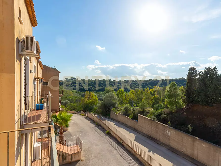 Immagine 35 di Trilocale in vendita  in Contrada Arcile 81 a Augusta