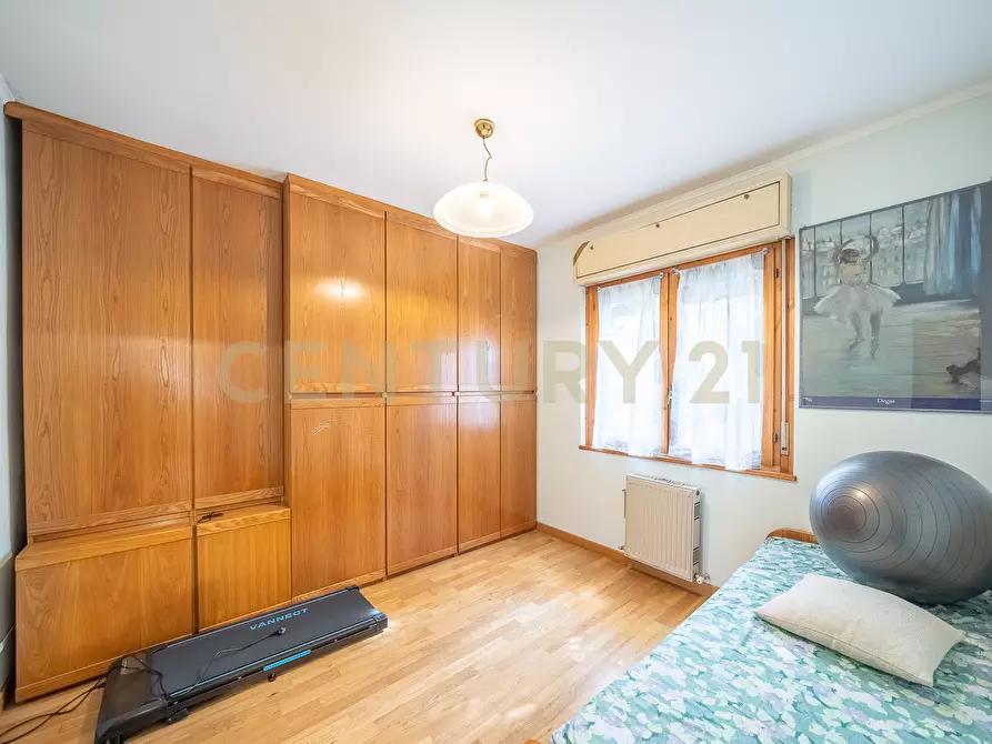 Immagine 15 di Quadrilocale in vendita  in Via Vittorio Valletta 8 a Roma