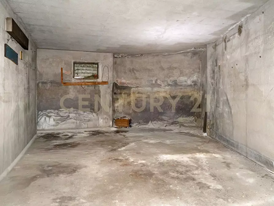 Immagine 31 di Appartamento in vendita  in Via Monsignor Salvatore Bella 2 a Aci Catena