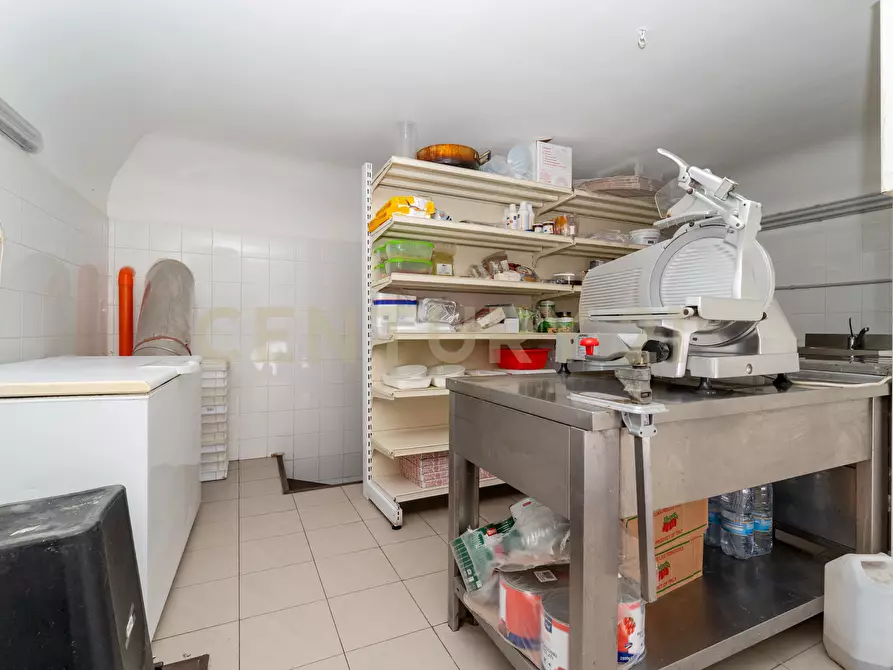 Immagine 51 di Pizzeria / Pub in vendita  in Via Plebiscito 179 a Catania