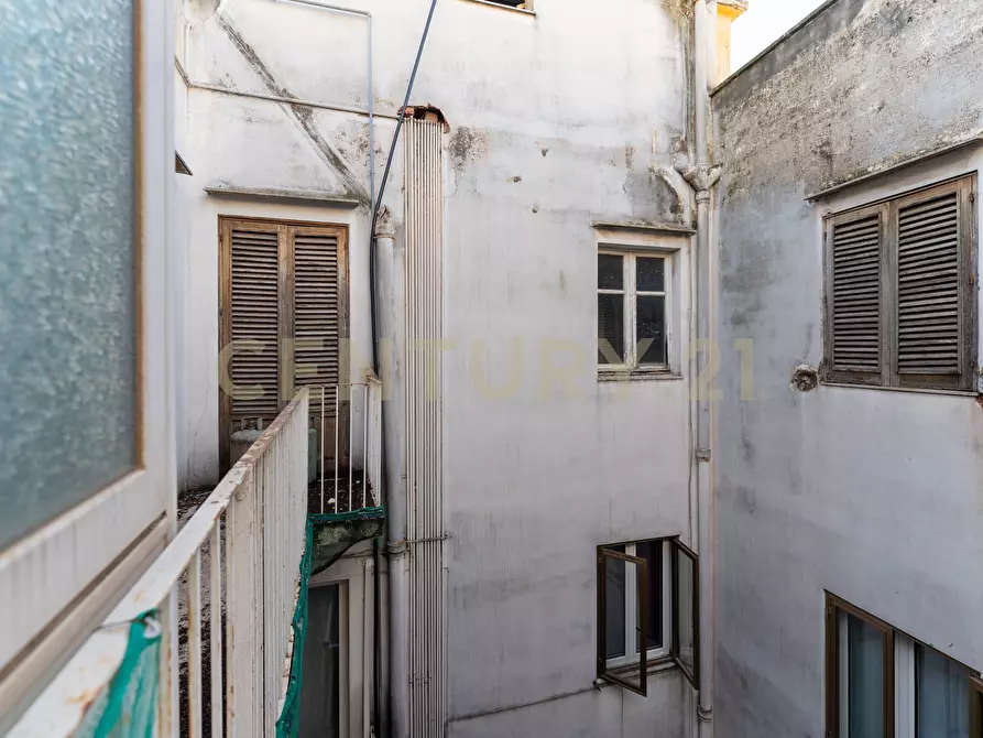 Immagine 32 di Pentalocale in vendita  in Piazza Spedini 8 a Catania