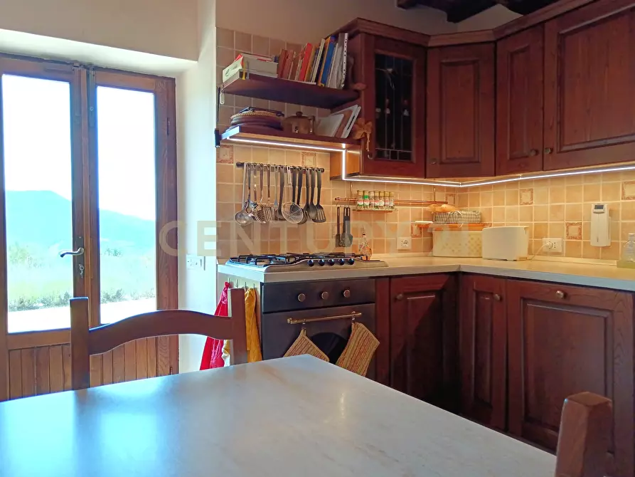 Immagine 17 di Villa in vendita  in Via Case Raspini 2 a Santa Fiora