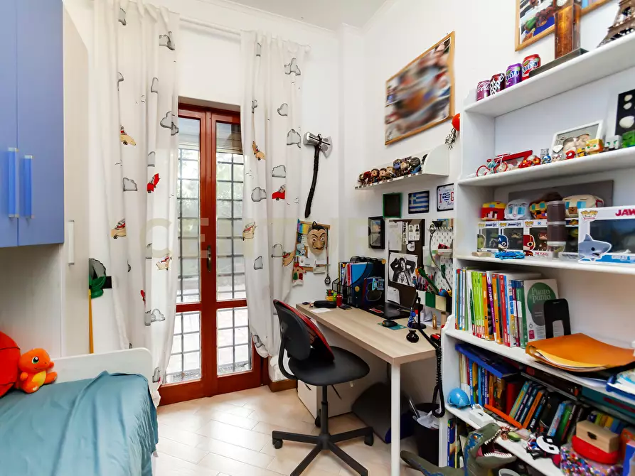 Immagine 14 di Trilocale in vendita  in Via Montasola 34 a Roma