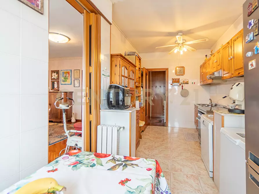 Immagine 21 di Trilocale in vendita  in Via Ettore Arena 201 a Roma