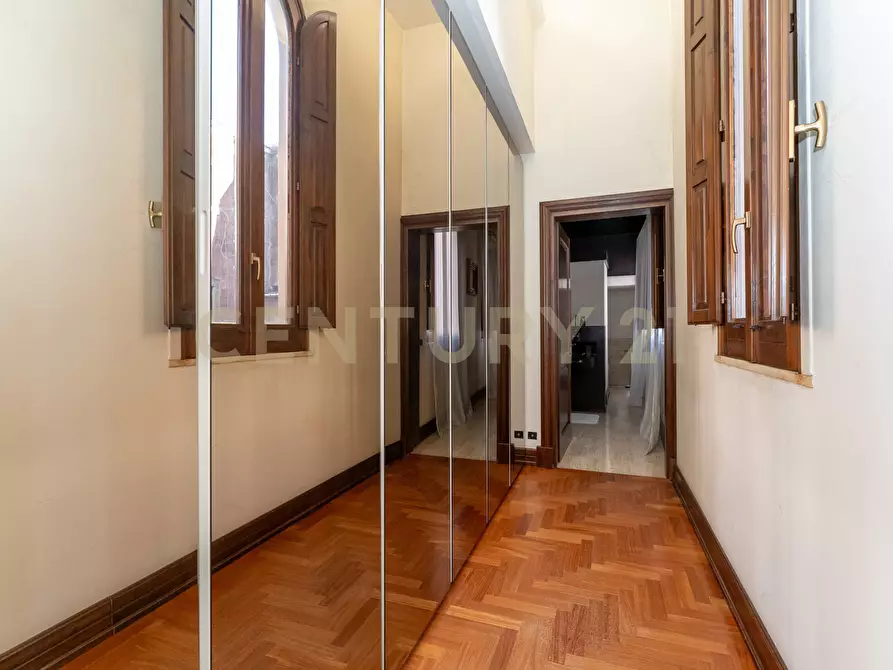 Immagine 29 di Appartamento in vendita  in Via del Vecchio Bastione 5 a Catania