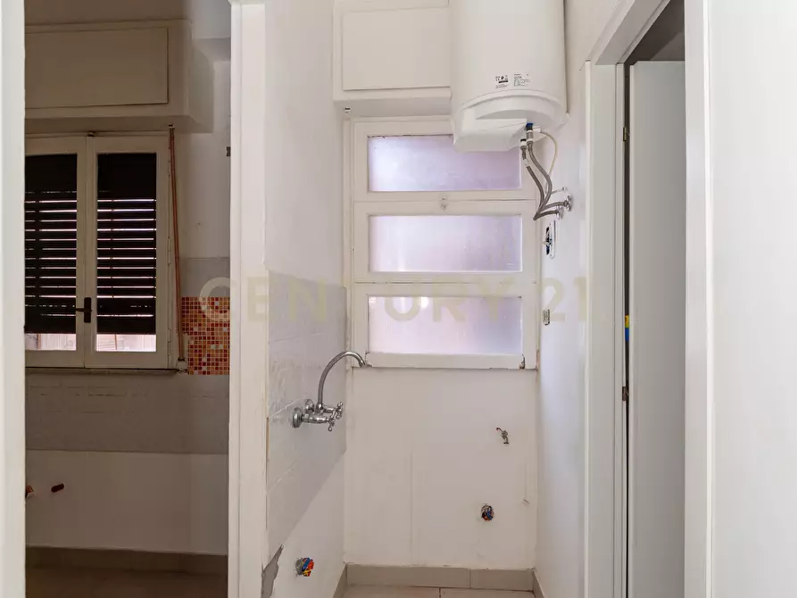 Immagine 21 di Pentalocale in vendita  in Via Antonino di Sangiuliano 54 a Catania