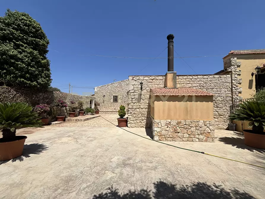 Immagine 22 di Villa in vendita  in Contrada Pirato Cava Maria 37 a Modica