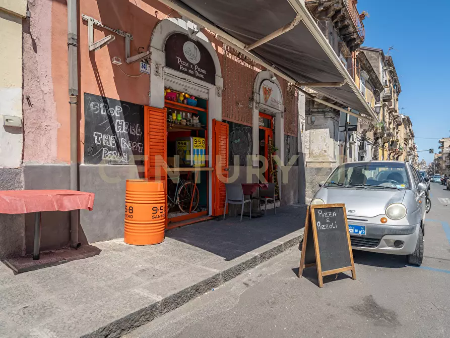 Immagine 2 di Pizzeria / Pub in vendita  in Via Giuseppe Garibaldi 346 a Catania