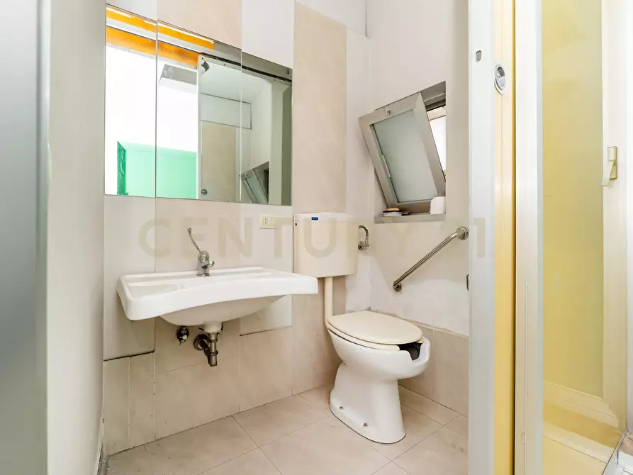 Immagine 18 di Trilocale in vendita  in Via Principe Nicola 80 a Catania