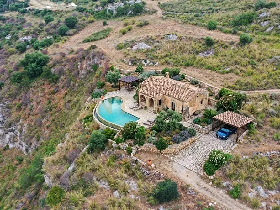 Immagine 1 di Rustico / casale in vendita  in SS115, km 323 a Ragusa