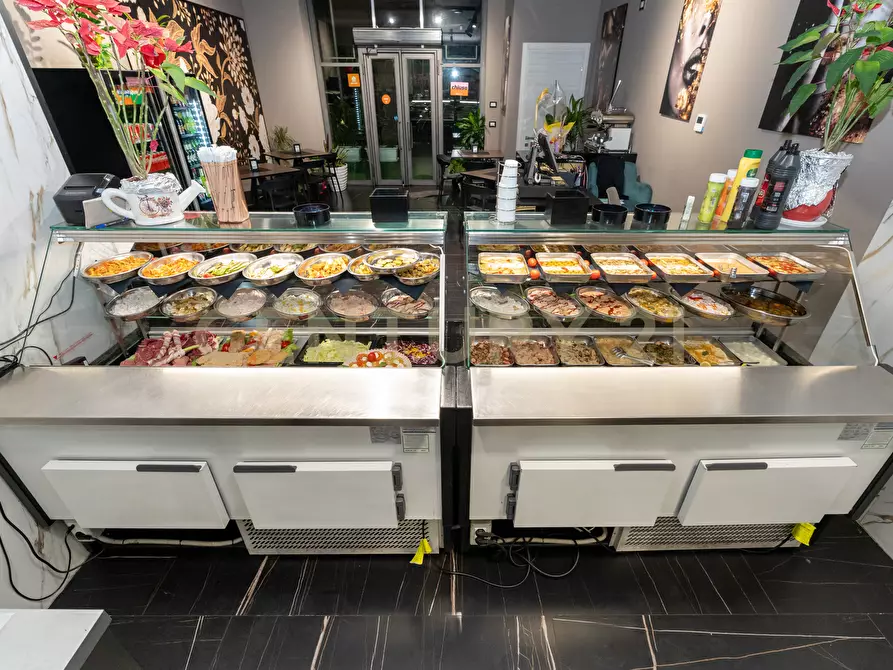 Immagine 26 di Attività commerciale in vendita  in Corso Indipendenza 131 a Catania