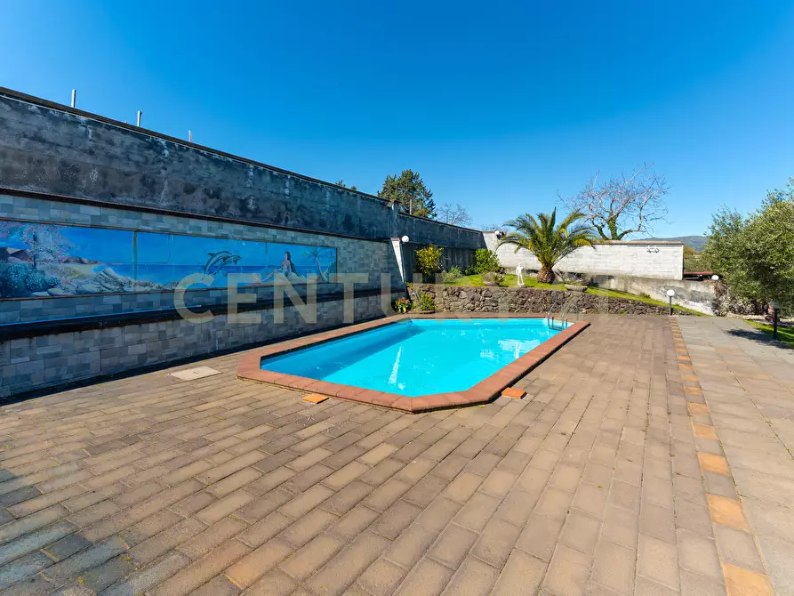 Immagine 6 di Villa in vendita  in Strada Comunale Calderara 5 a Randazzo