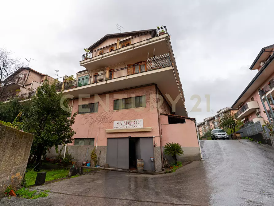 Immagine 66 di Villetta a schiera in vendita  in Via Carrubella 8 a Catania