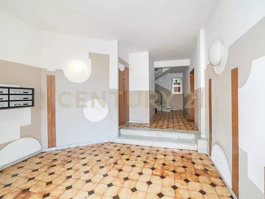 Immagine 5 di Quadrilocale in vendita  in Via Teseo a Catania