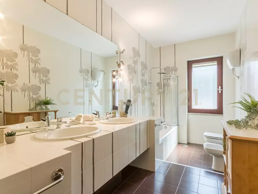 Immagine 27 di Villa in vendita  in Via dei Pioppi 57 a Quartu Sant'elena