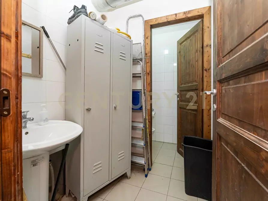 Immagine 47 di Pizzeria / Pub in vendita  in Via Plebiscito 179 a Catania