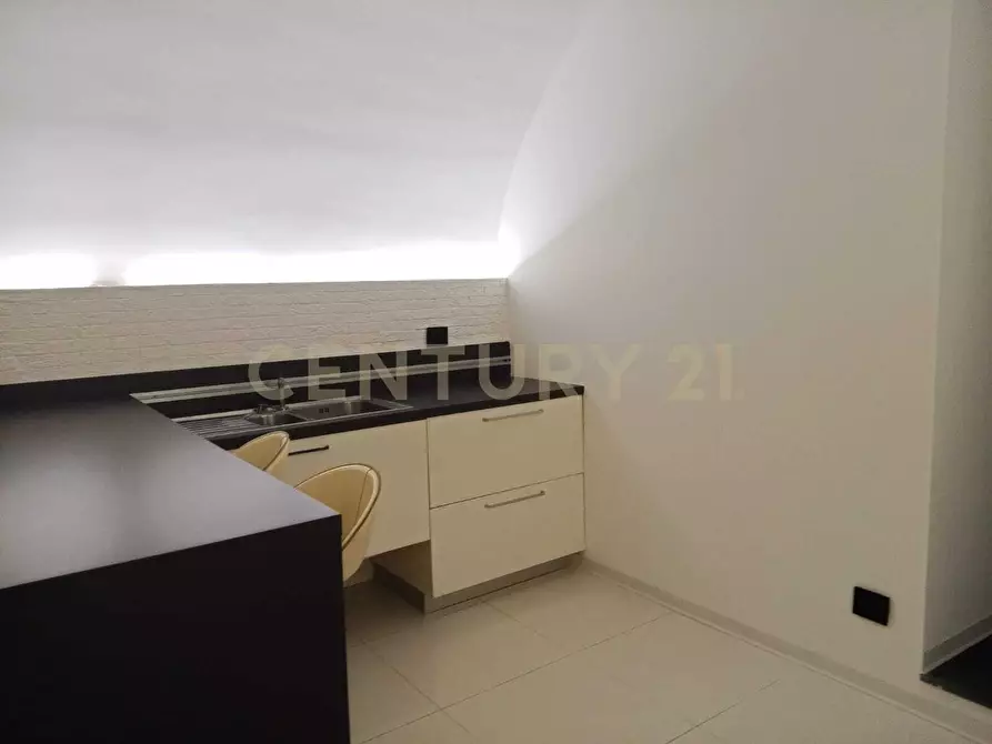 Immagine 26 di Bilocale in vendita  in Via Tezzano 26 a Catania