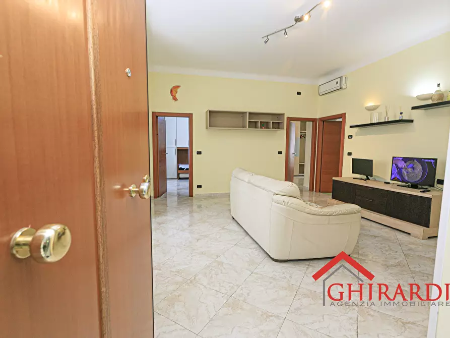 Immagine 2 di Trilocale in affitto  in VIA CHIARAVAGNA 9 a Genova