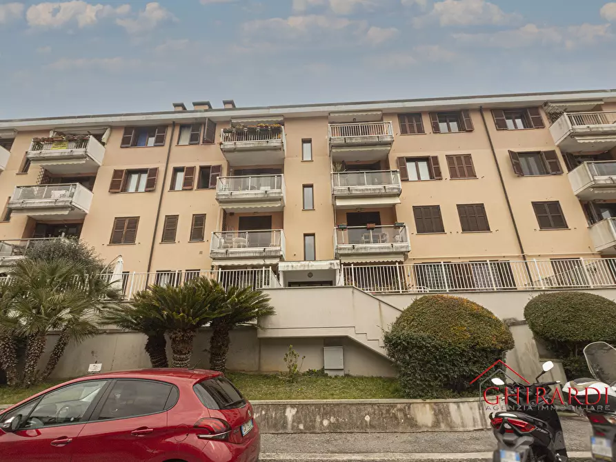 Immagine 25 di Bilocale in affitto  in VIALE VILLA GAVOTTI 43 a Genova