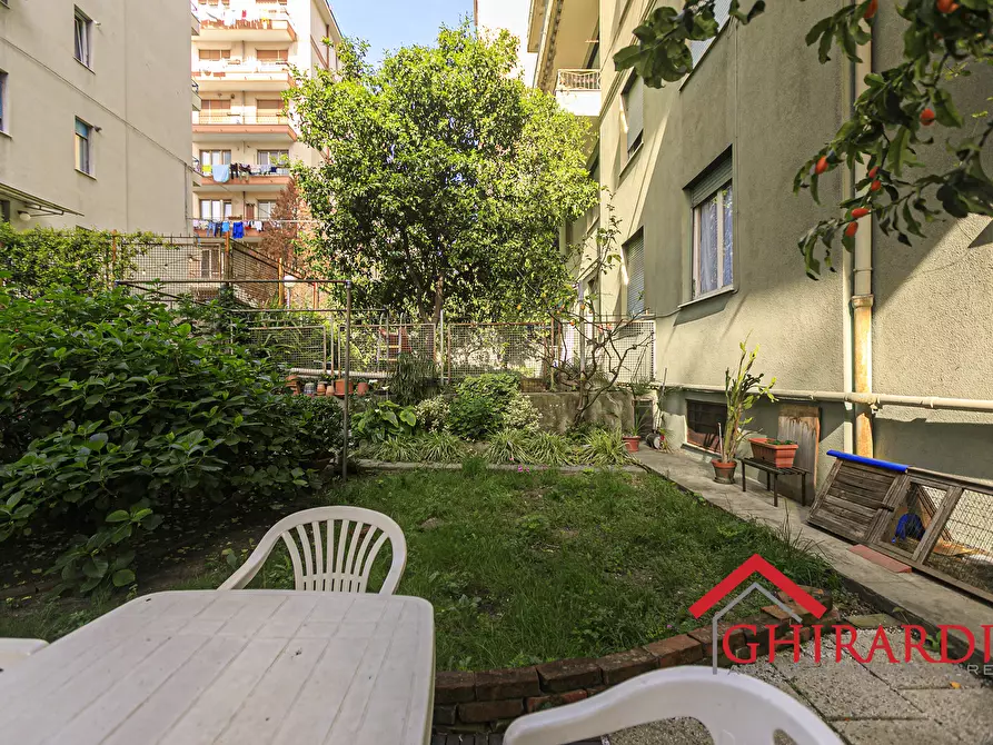 Immagine 33 di Quadrilocale in vendita  in Via Michele Erede 71 a Genova