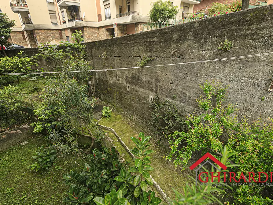 Immagine 35 di Quadrilocale in vendita  in Piazza Giovanni Tarello 9 a Genova