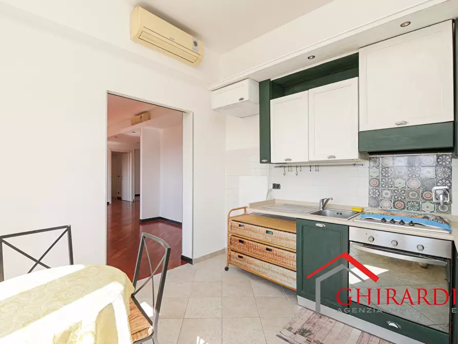 Immagine 12 di Trilocale in vendita  in VIA DELL'INSURREZIONE 12A a Genova