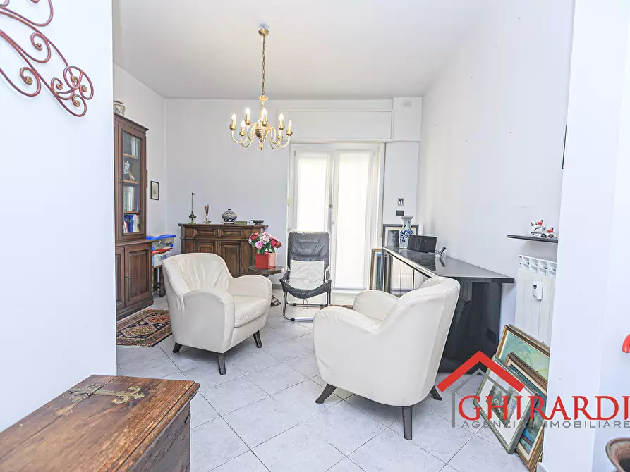 Immagine 3 di Bilocale in vendita  in VIA GINO CAPPONI 11 a Genova