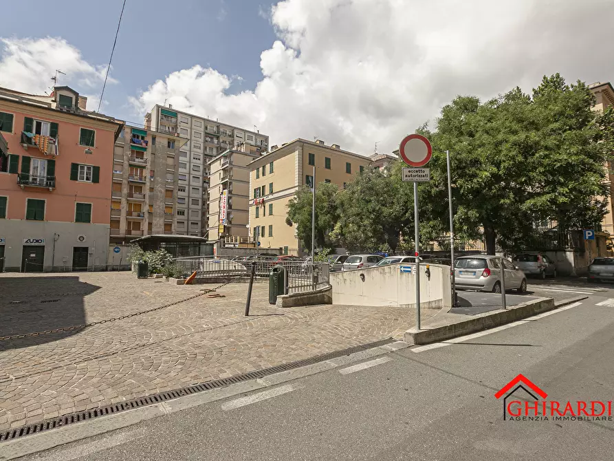 Immagine 3 di Garage in vendita  in Via Emanuele Ferro a Genova