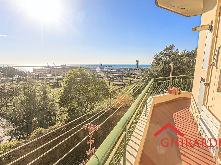 Immagine 32 di Quadrilocale in vendita  in VIA ANTICA ROMANA DI PEGLI 13 a Genova