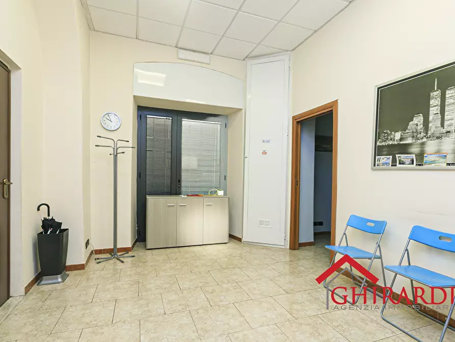 Immagine 5 di Locale commerciale in vendita  in Via Vado a Genova