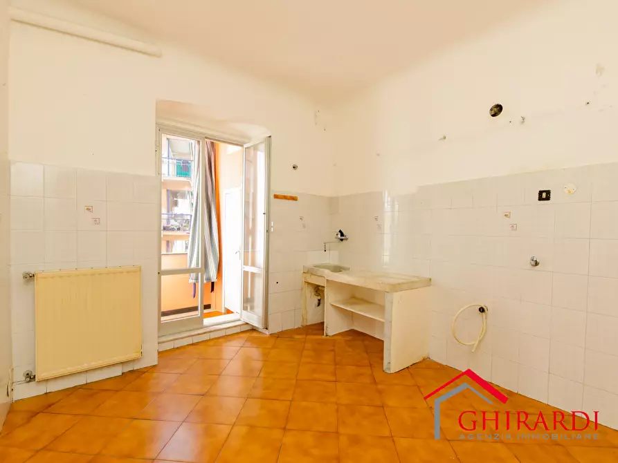 Immagine 6 di Trilocale in vendita  in VIA F. RAVASCHIO 17 a Genova