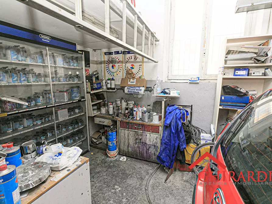 Immagine 9 di Attività artigianale in vendita  in VIA VEZZANI 210R a Genova