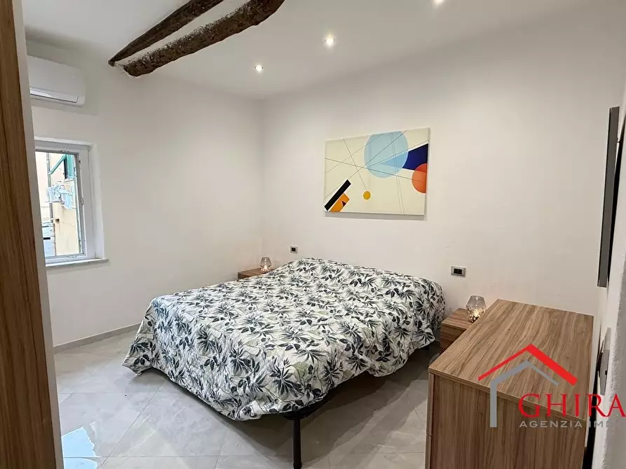 Immagine 11 di Bilocale in vendita  in VIA PAGLIA 20 a Genova