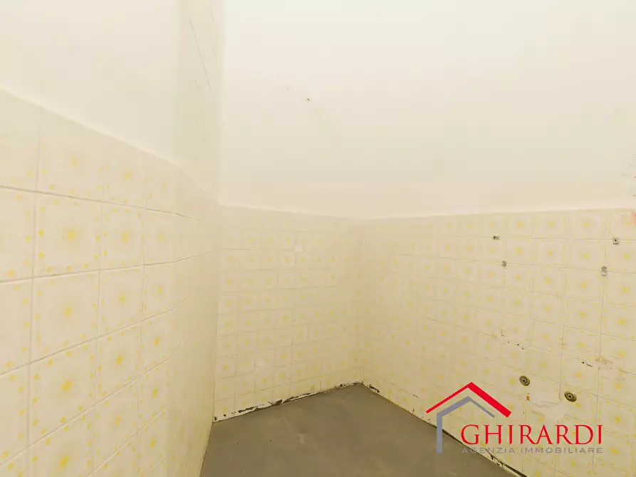 Immagine 13 di Magazzino in affitto  in VIA CHIARAVAGNA 18R a Genova