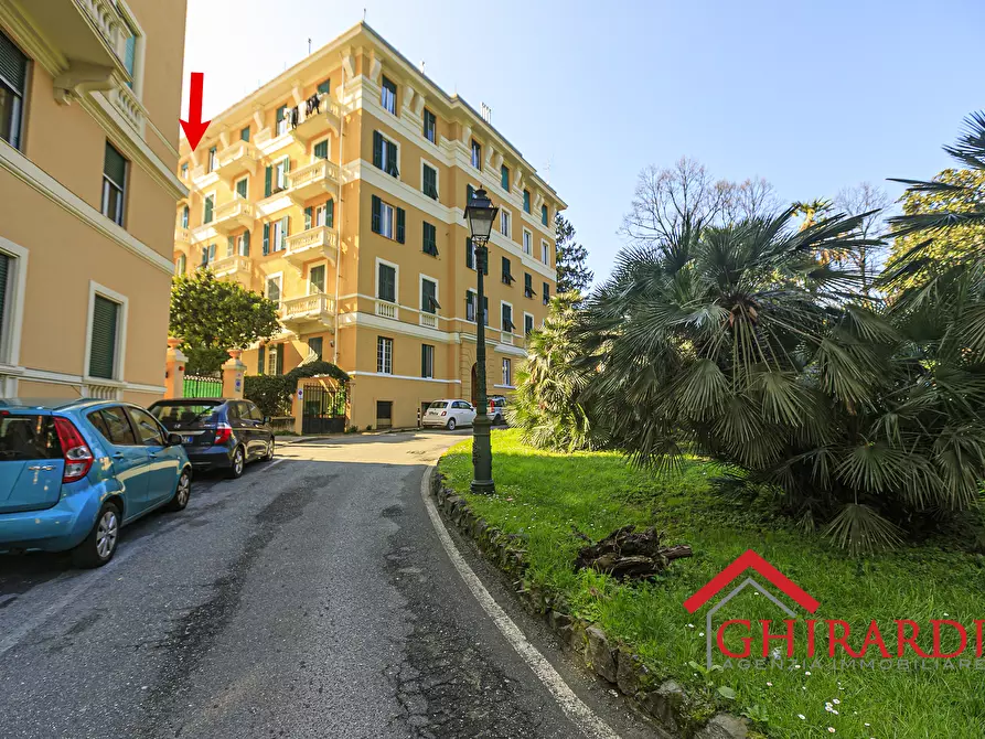Immagine 60 di Quadrilocale in vendita  in Piazza Cristoforo Bonavino 11 a Genova