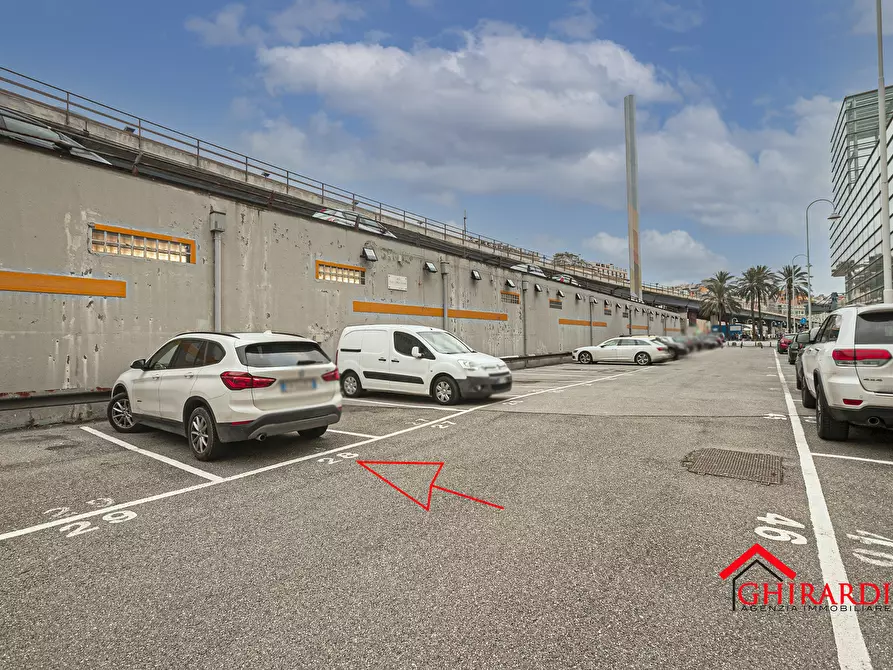 Immagine 55 di Quadrilocale in affitto  in Calata Andalò di Negro 3 a Genova
