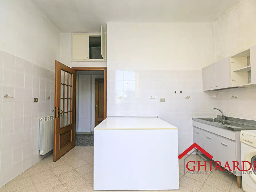 Immagine 13 di Quadrilocale in vendita  in Via Giuseppe de Notaris 4 a Genova