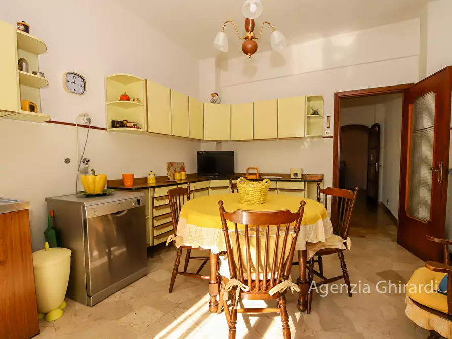 Immagine 6 di Trilocale in affitto  in Via Briscata 7 a Genova