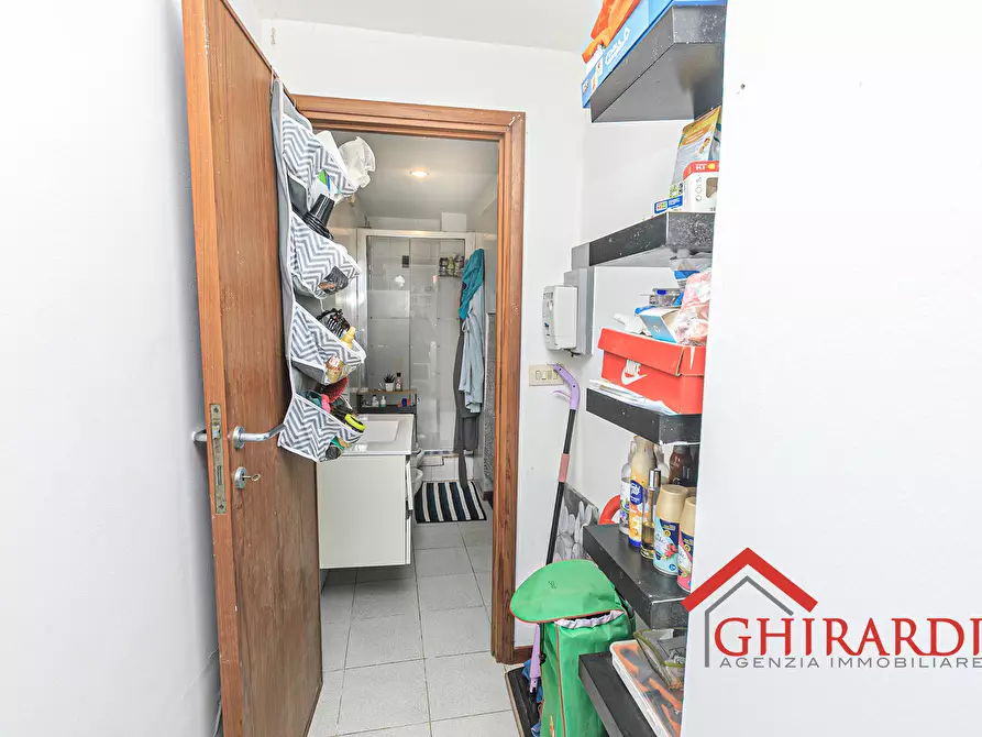 Immagine 16 di Monolocale in vendita  in VIALE MODUGNO 16 a Genova